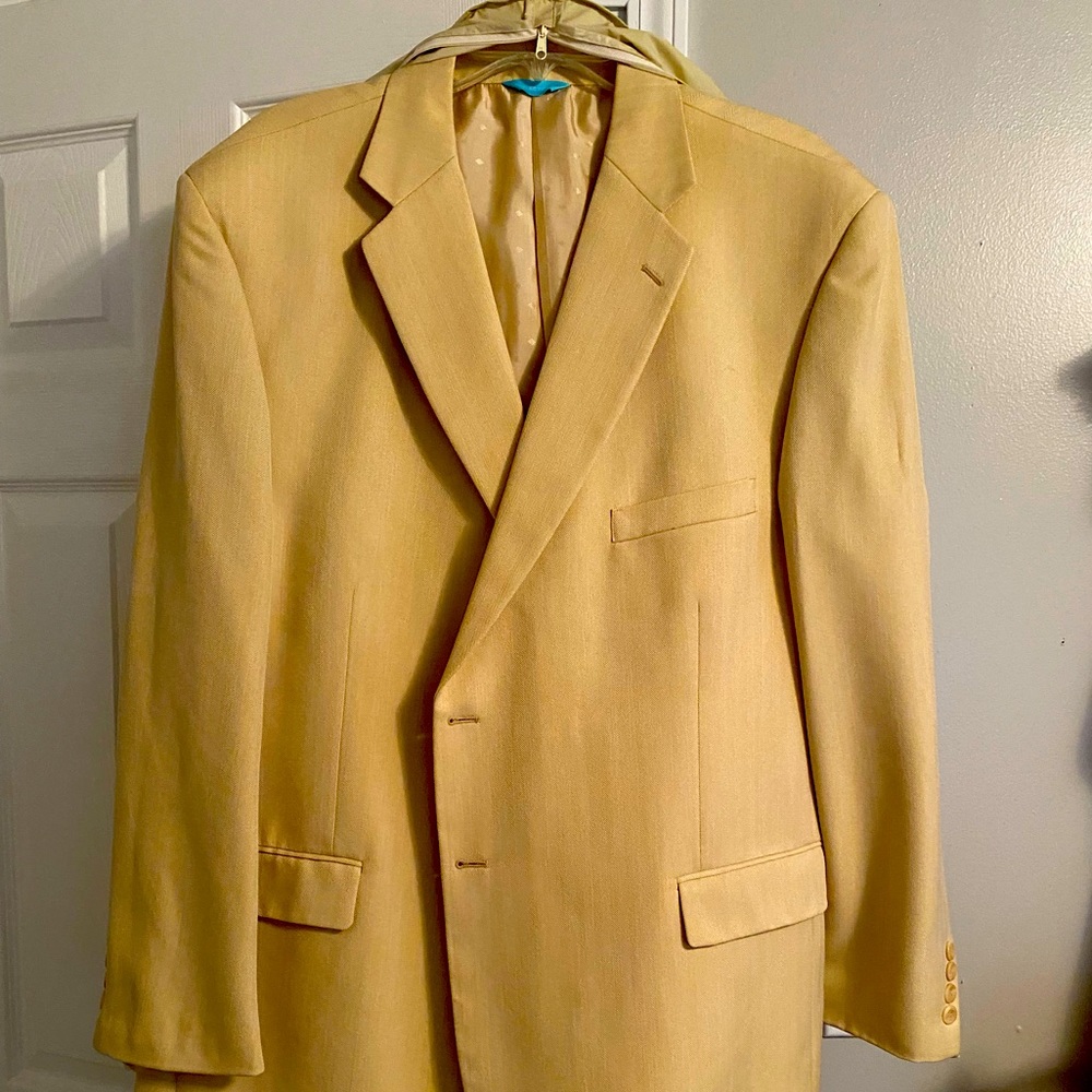 52r gently used Easter yellow jacket